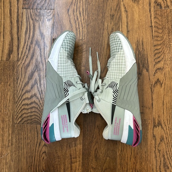 Nike Metcon 8 Training Shoes - Picture 7 of 8